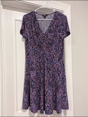 Maggy London Lavender and Blue Floral V-Neck Midi Dress